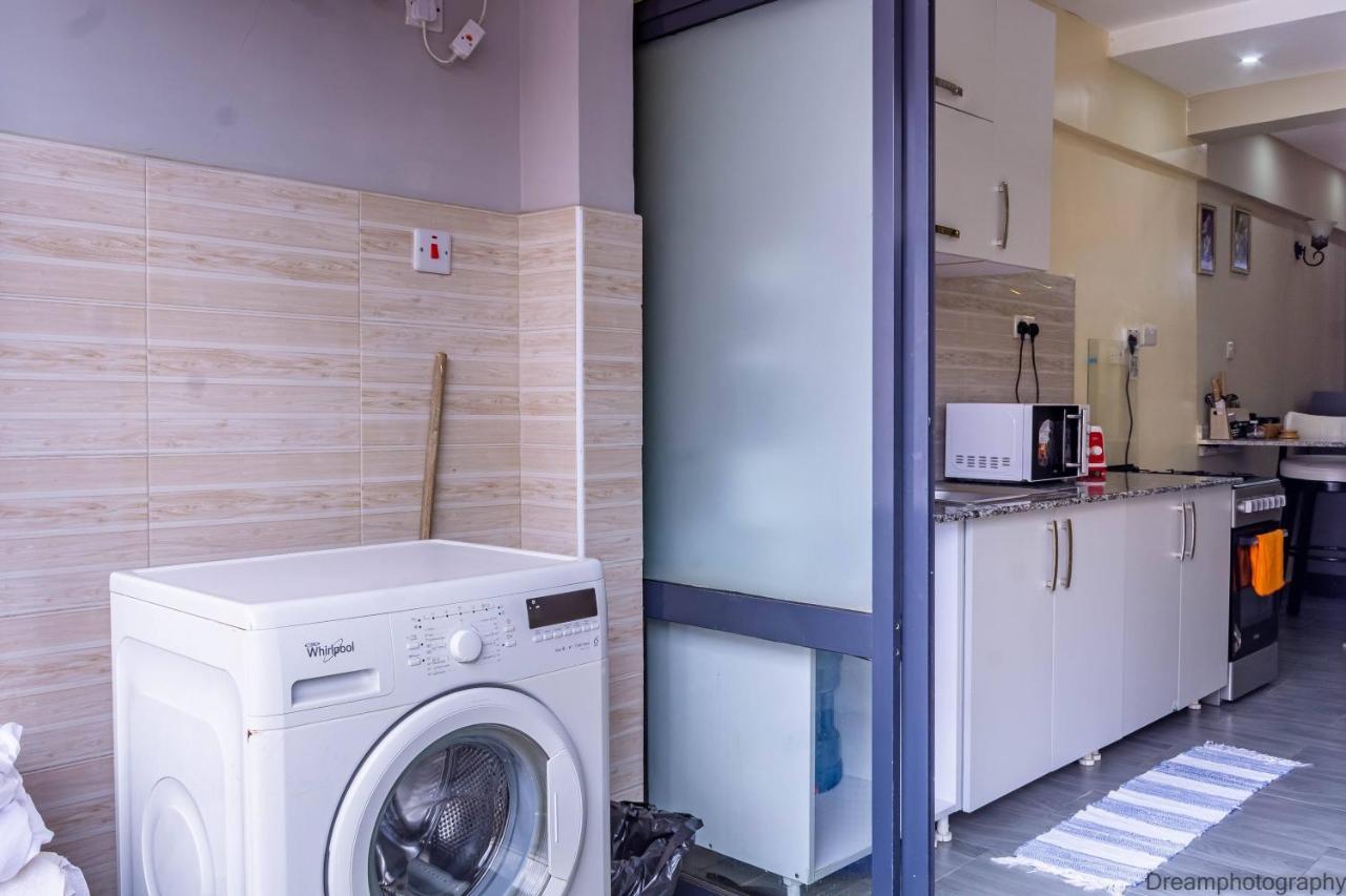 1Bedroom Near Yaya, Kilimani, With Washing Machine ไนโรบี ภายนอก รูปภาพ